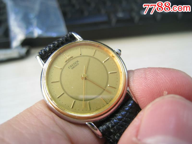 日本古董表间金18k精工贵朵(石英表)女表