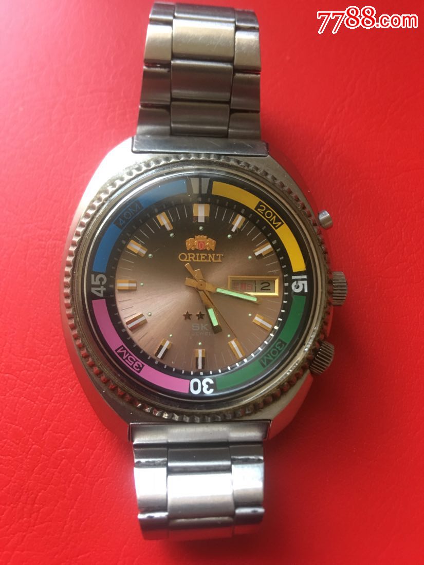 日本海霸双狮双日历男表(品超好)