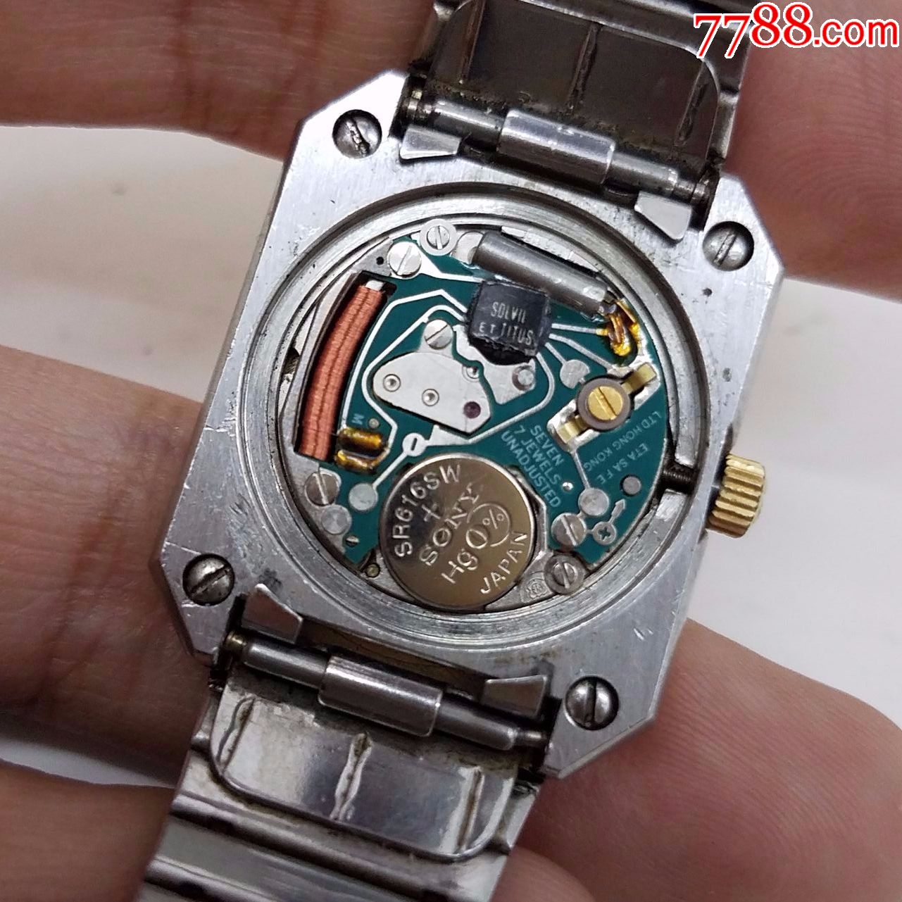 瑞士雷达石英女表【瑞士进口eta机芯】【土豪金表款】【优雅方形表壳