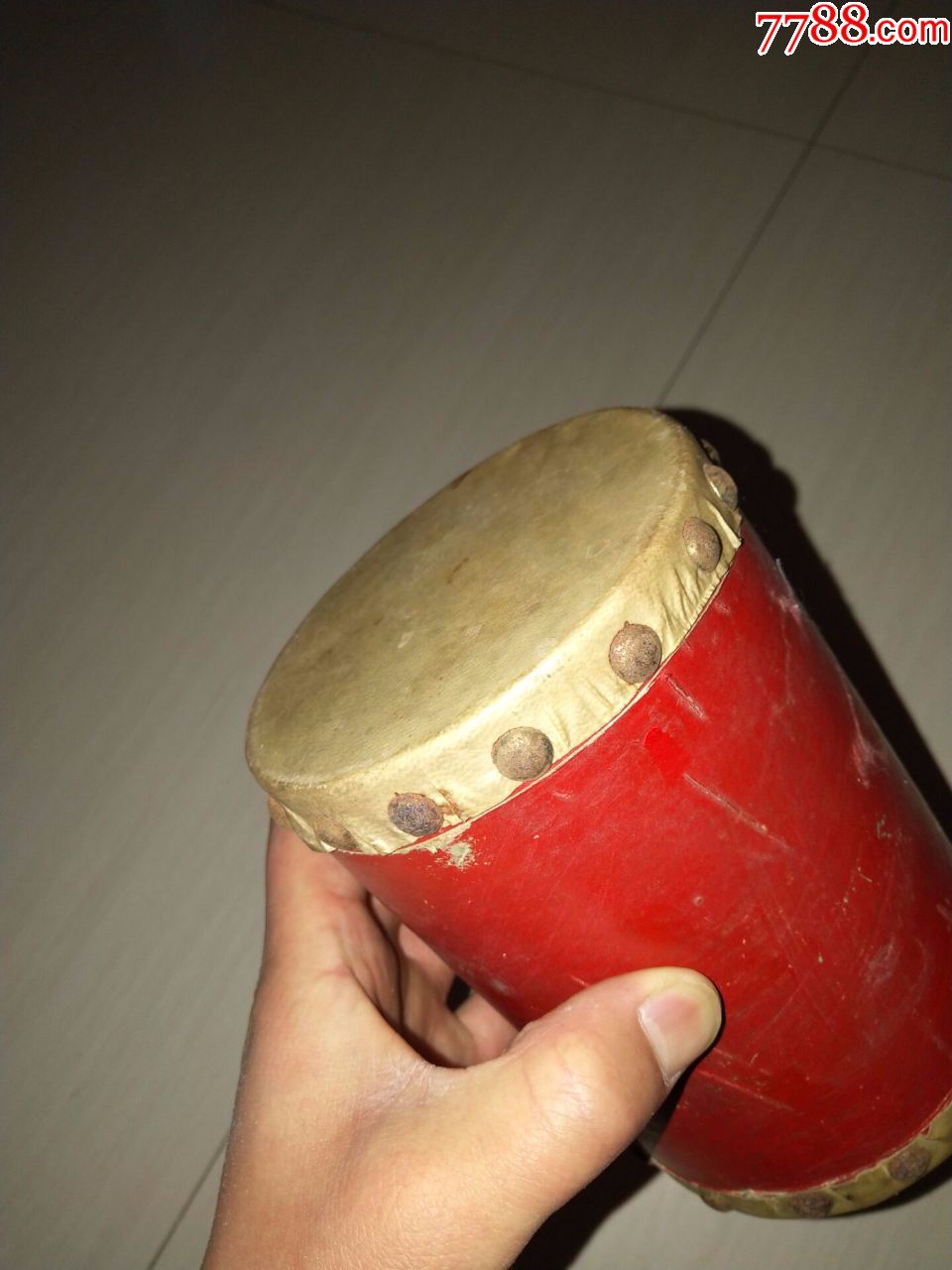 五六十年代的,一个老羊皮鼓,喜欢的来,完好,可以使用