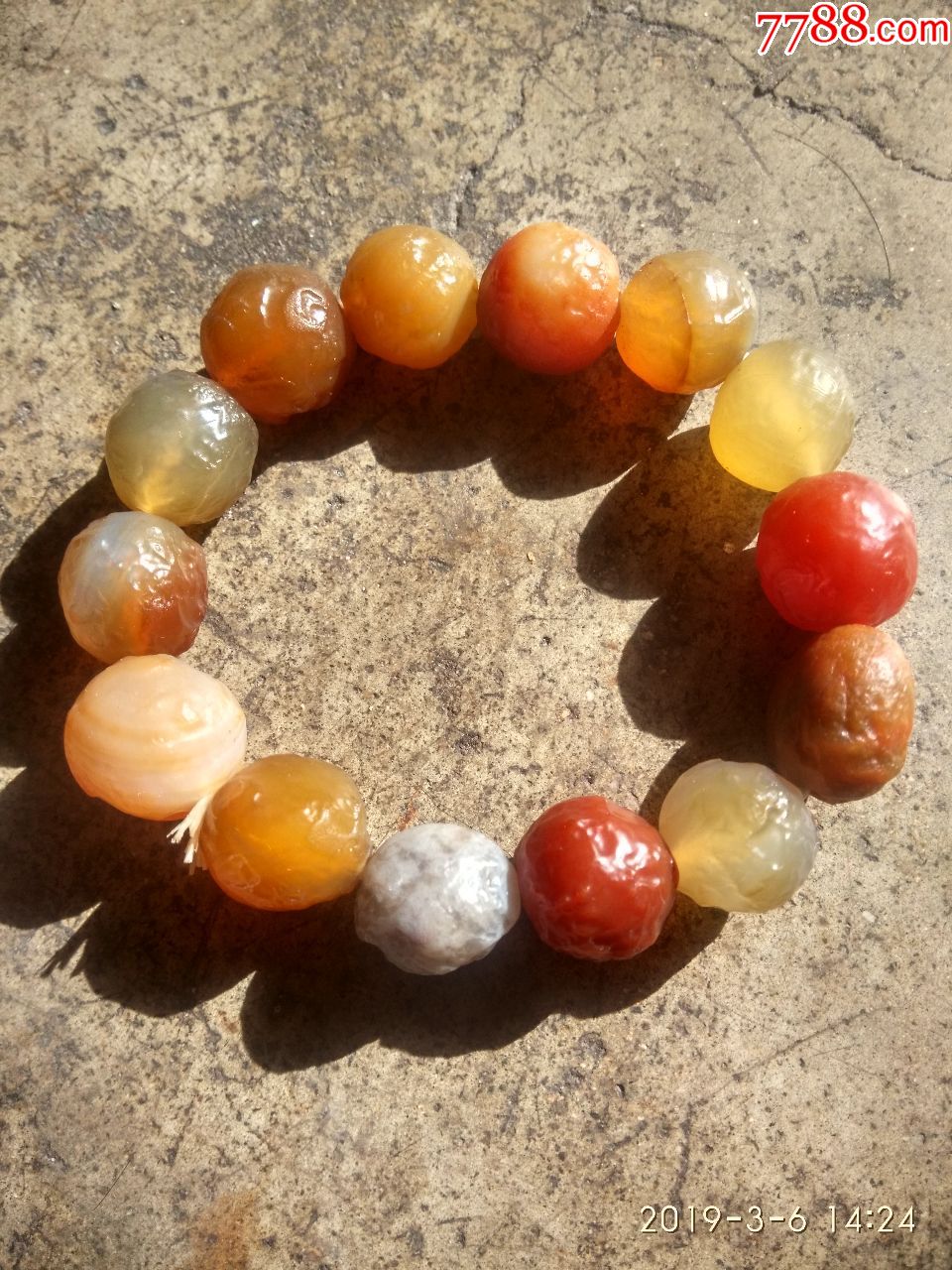 新疆阿勒善五彩玛瑙原石手串,包邮.