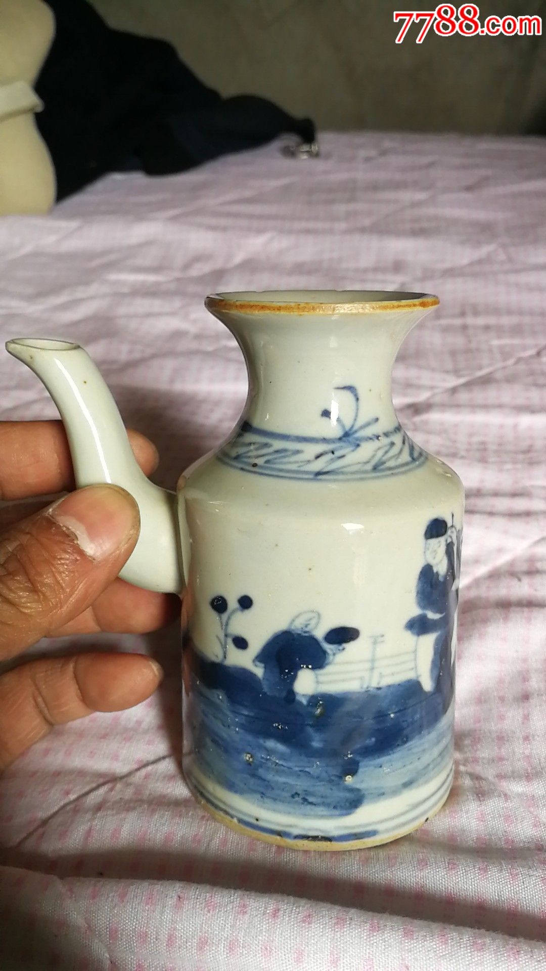 清早期青花人物壶