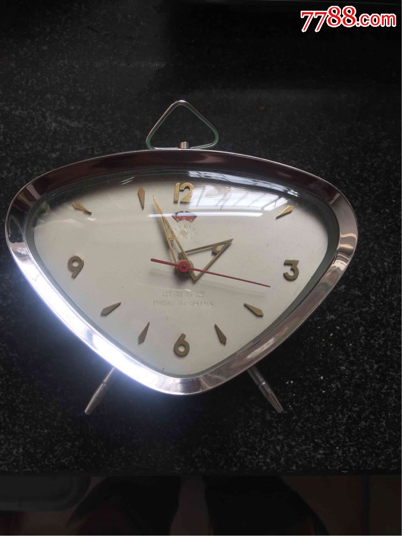 三角形金鸡闹钟,闹钟/马蹄表_第1张