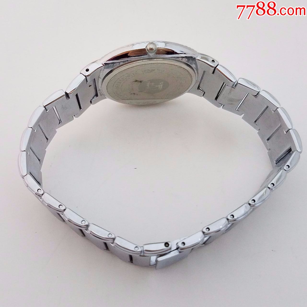 pentax电子男表【漂亮闪钻刻度】【贝壳纹表盘】【独特分离式日历】