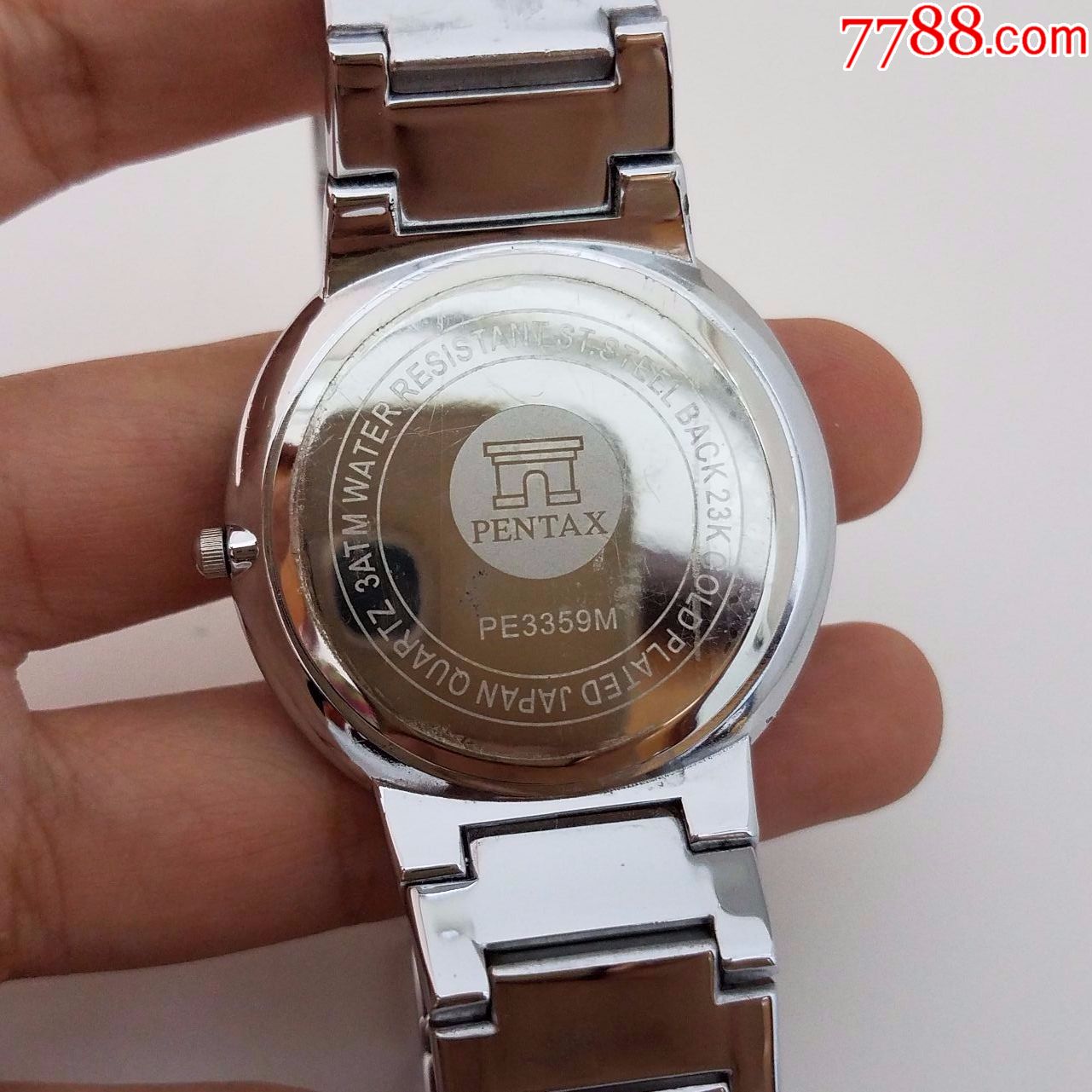 pentax电子男表【漂亮闪钻刻度】【贝壳纹表盘】【独特分离式日历】