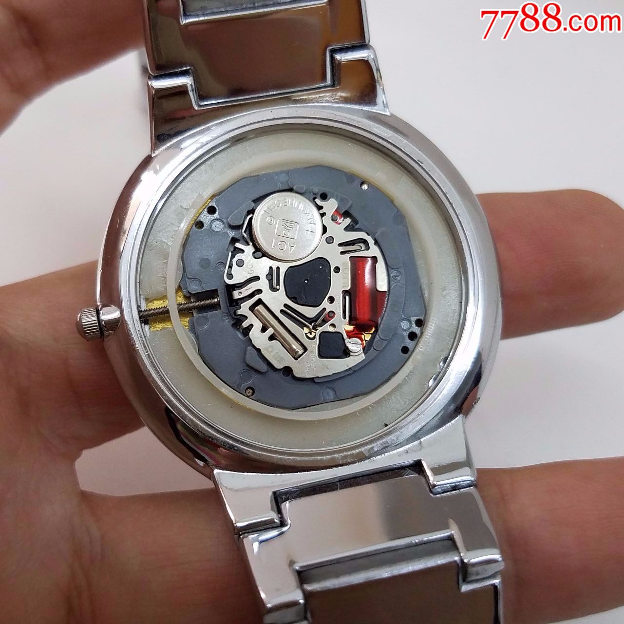 pentax电子男表【漂亮闪钻刻度】【贝壳纹表盘】【独特分离式日历】