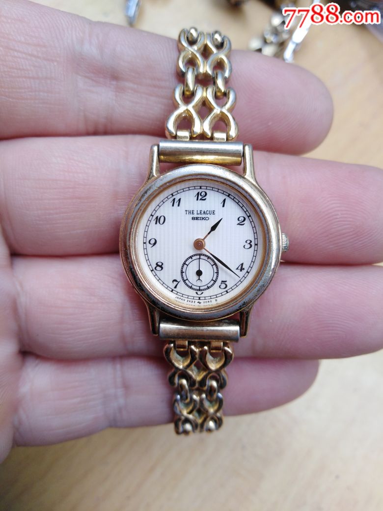 精工theleague系列小三针石英女表