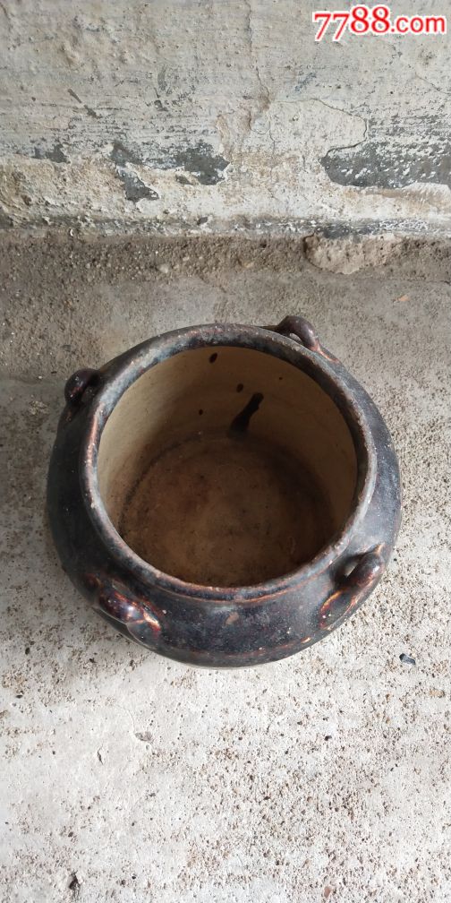 四系耳陶罐一个