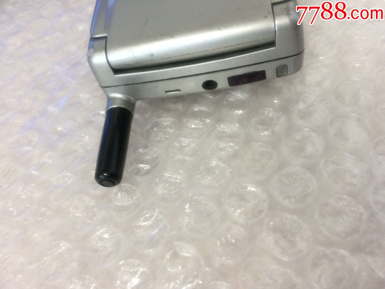 一台经典收藏情怀摩托罗拉a6288经典*代商务老板机