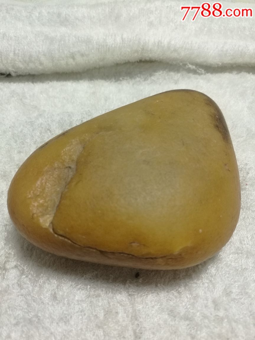 新疆金丝玉鸡油黄籽料原石