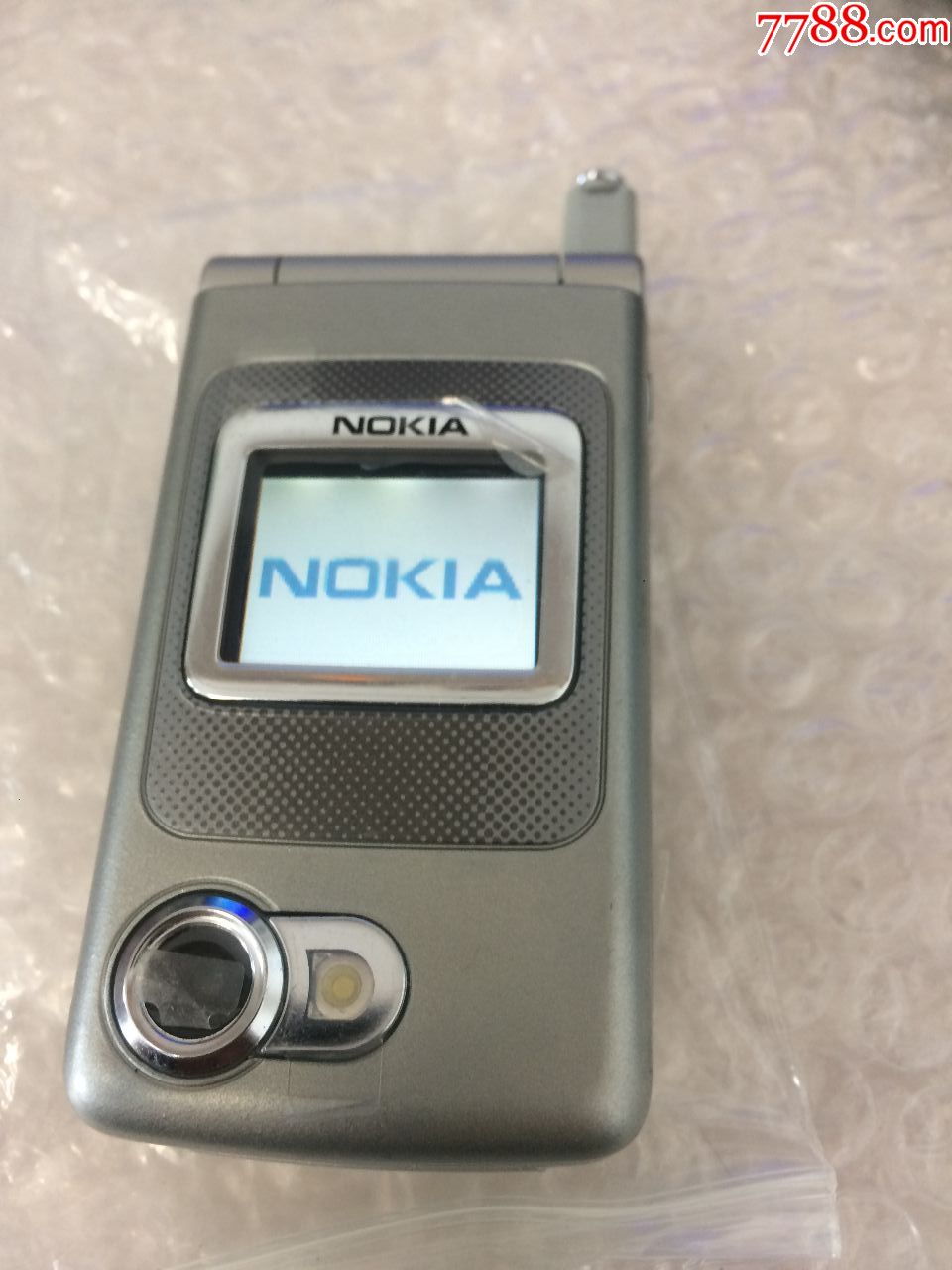 一个经典收藏限量诺基亚nokia,6255翻盖手机.