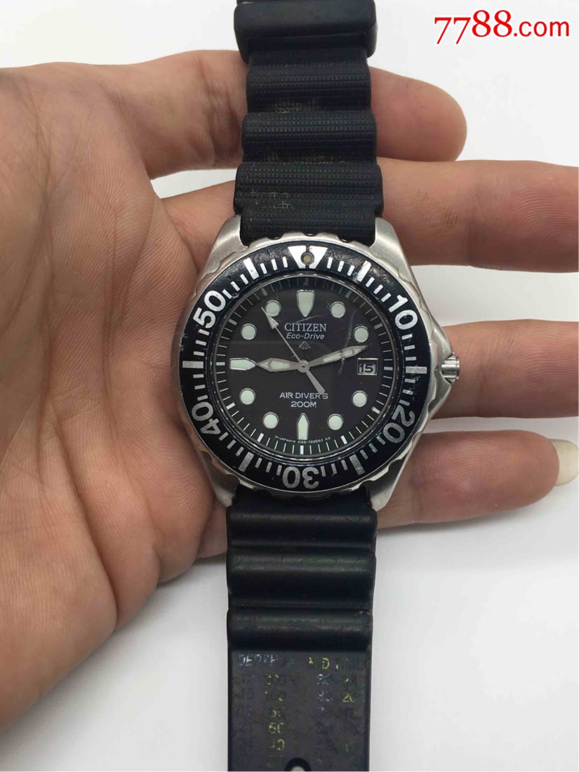 西铁城豹迈士光动能钛合金潜水表