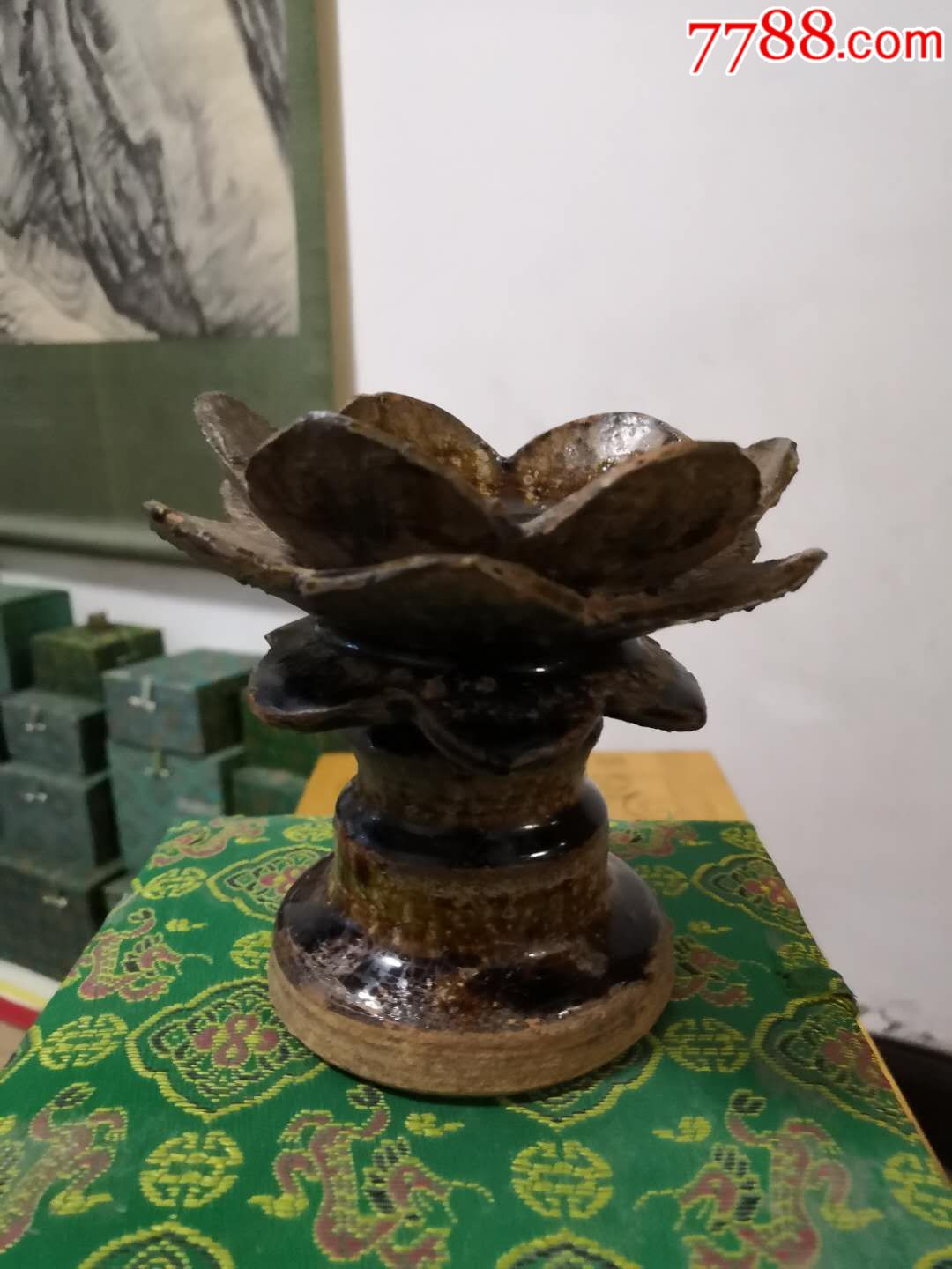 明代早期酱釉莲花式油灯