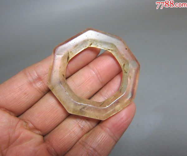 少见八角水晶环
