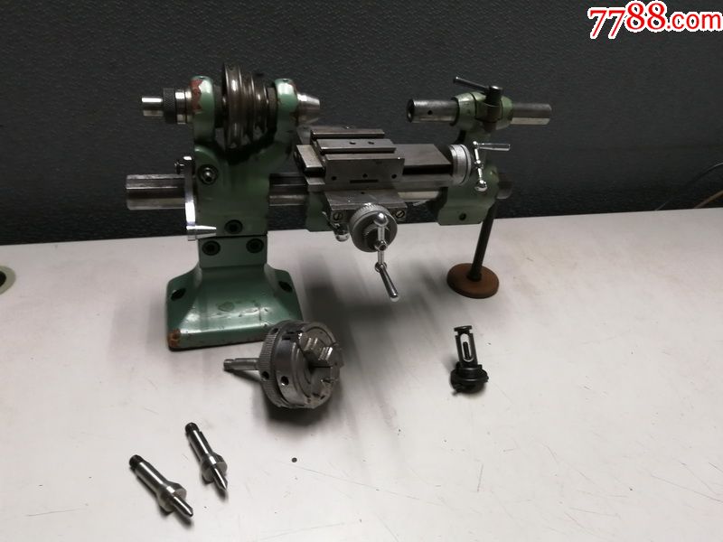 6104钟表车床带一些附件