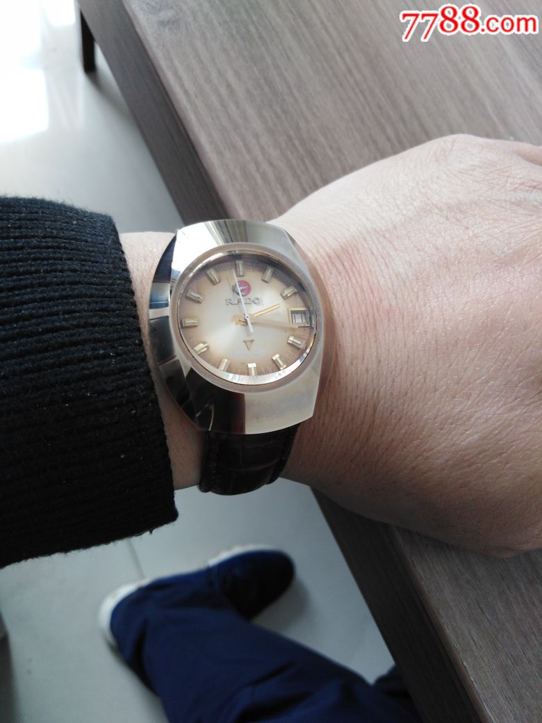 雷达经典钨钢巴拿马系列男表