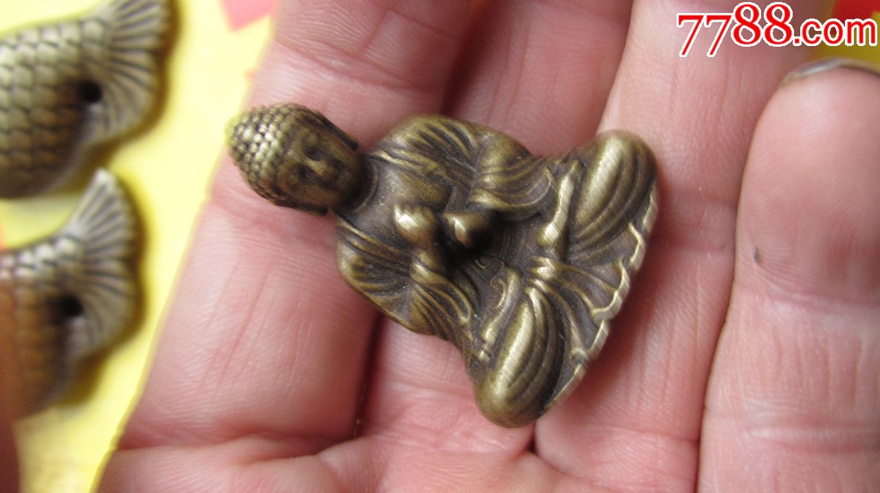 刚收到工艺精美的清代小铜佛一个