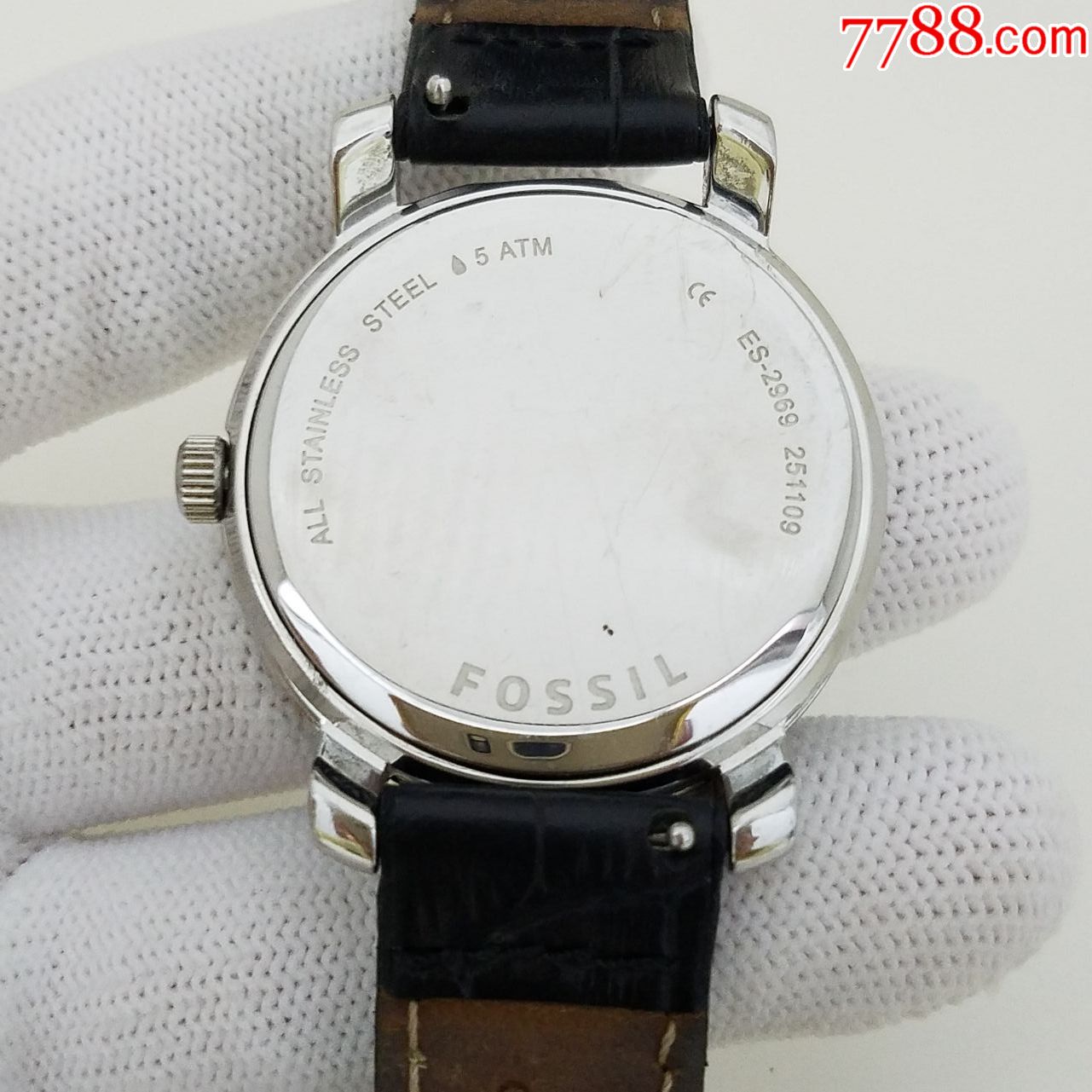 化石电子表【经典3眼漂亮天然贝壳纹加放射拉丝纹表盘】【走时正常】