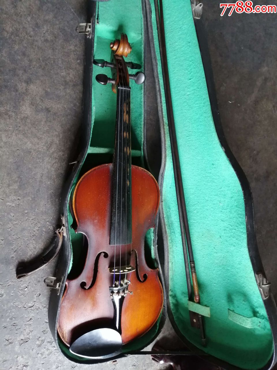 70年代百灵小提琴