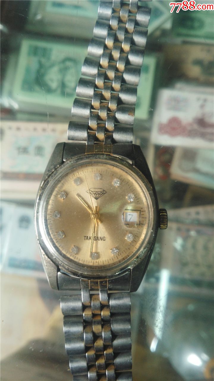 滚动鼠标滚轴,图片即可轻松放大,缩小更多"手表/腕表"商品>>>>￥498.