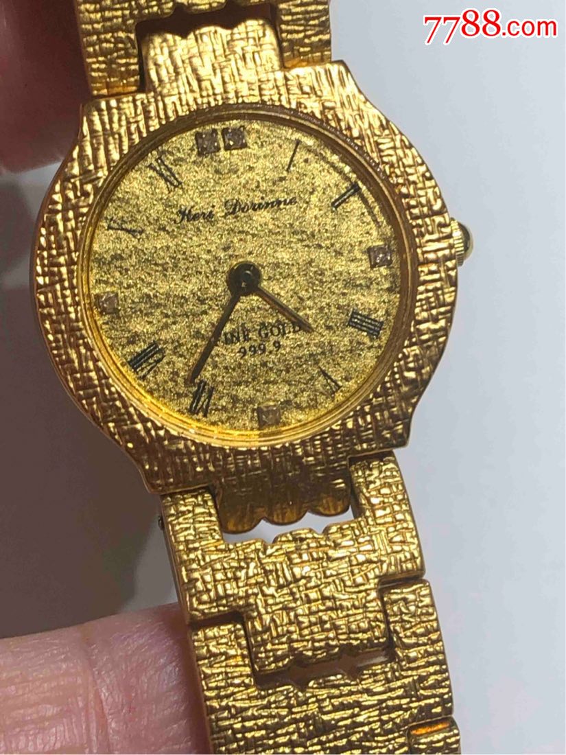 日本精制纯金999.9表盘石英女表镶钻表盘直径24.5mm厚6mm表带长17.