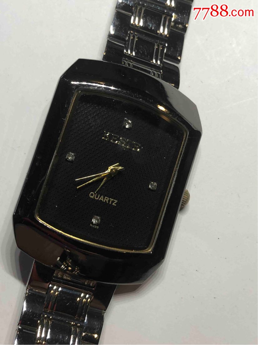 日本keste石英男表表盘28.5*39mm厚8.5mm日本机芯镶钻日本售价90