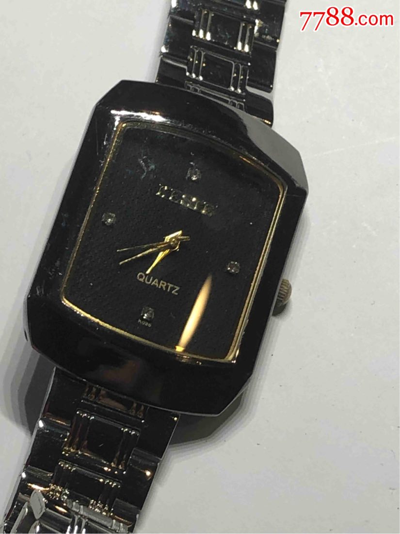 日本keste石英男表表盘28.5*39mm厚8.5mm日本机芯镶钻日本售价90