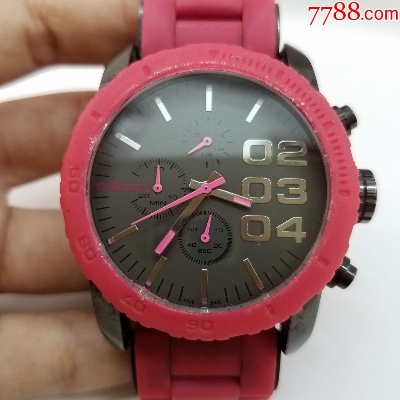 【意大利牛仔时装品牌】【大号】迪赛diesel电子计时表【独特玫红表款