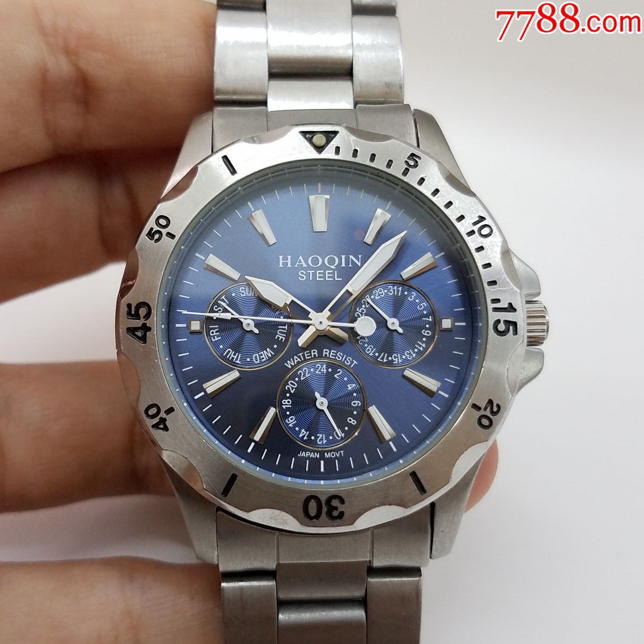 豪琴电子男表【夜光漂亮】【高闪刻度,指针】【漂亮拉丝纹深蓝表盘】