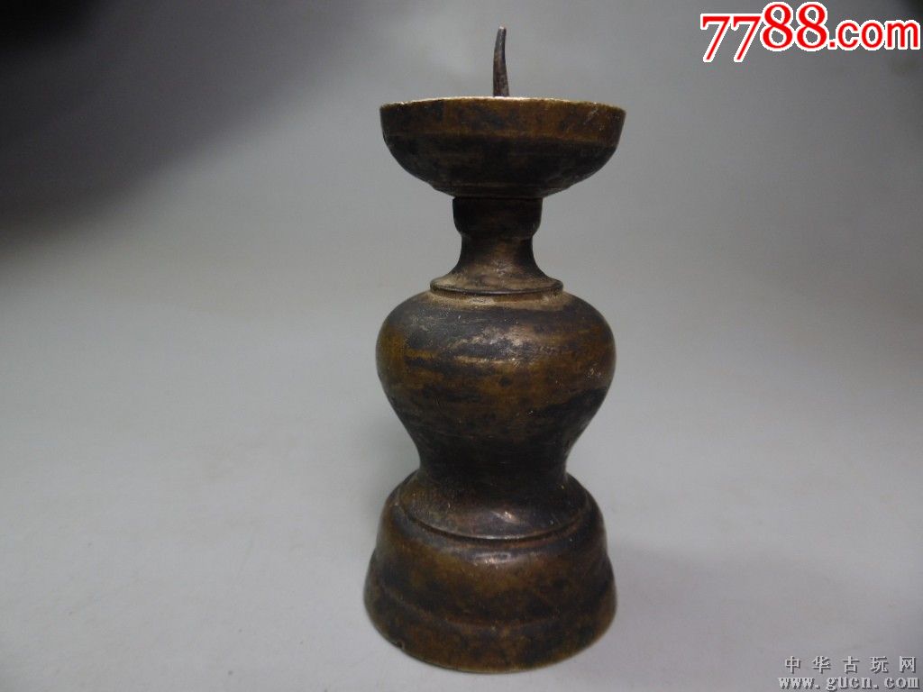 清代铜葫芦形蜡台一件