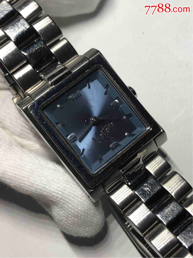 法国montana石英女表表盘22*27mm厚7.5mm表带长17cm走时精准