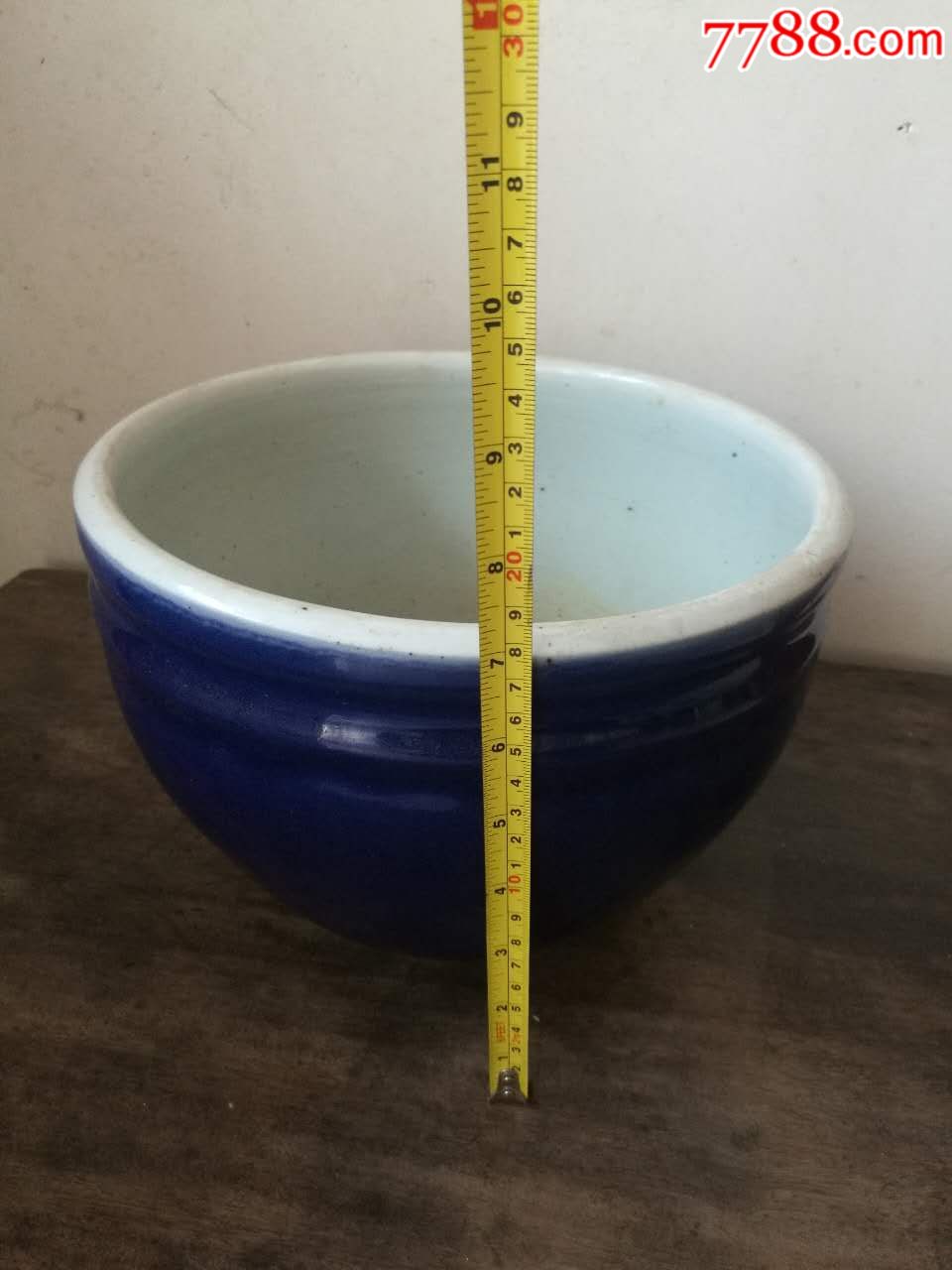 清康熙霁蓝釉卷缸