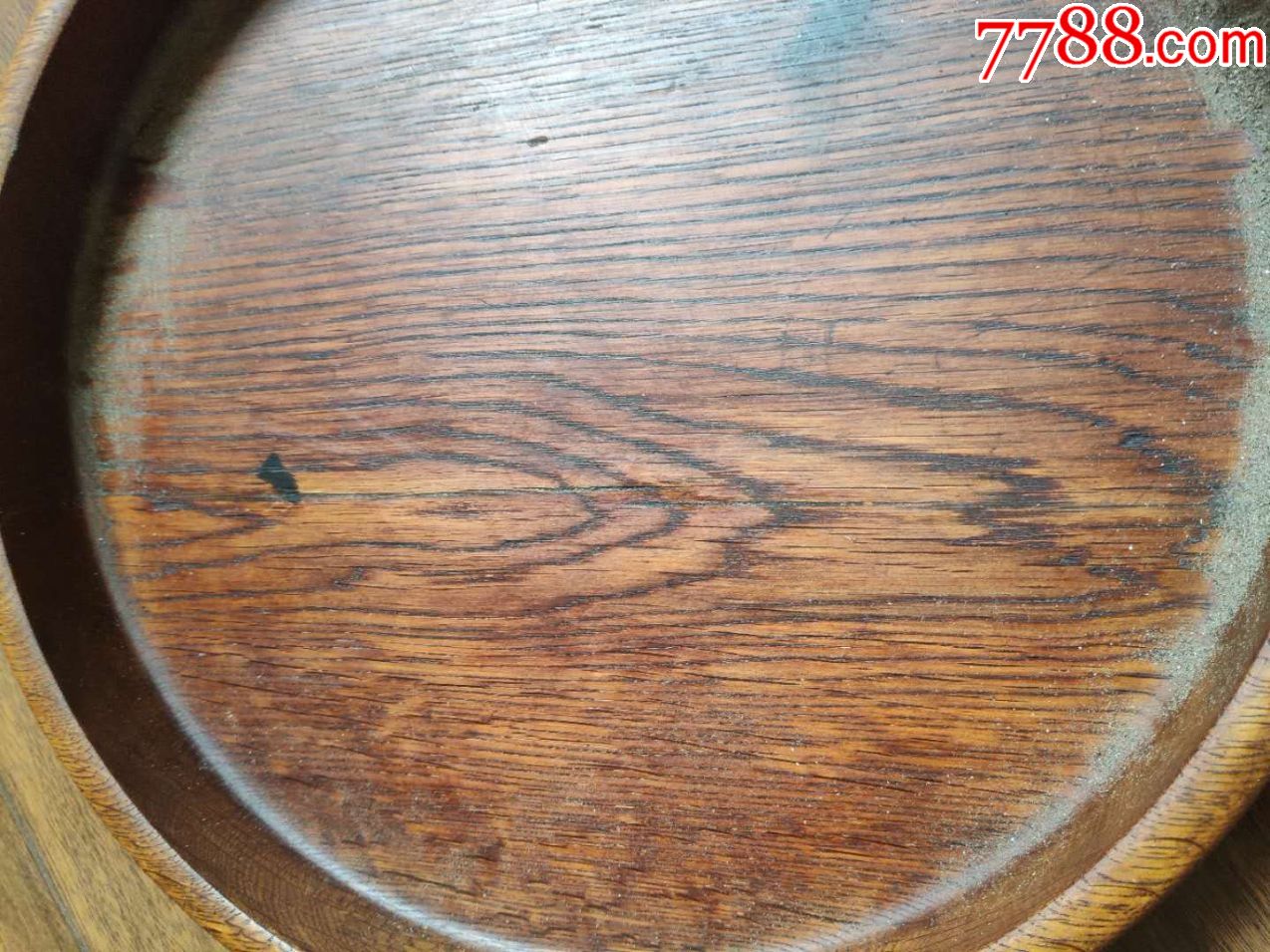 早年整段楠木切凿圆果盘,原木纹漂亮,直径31cm
