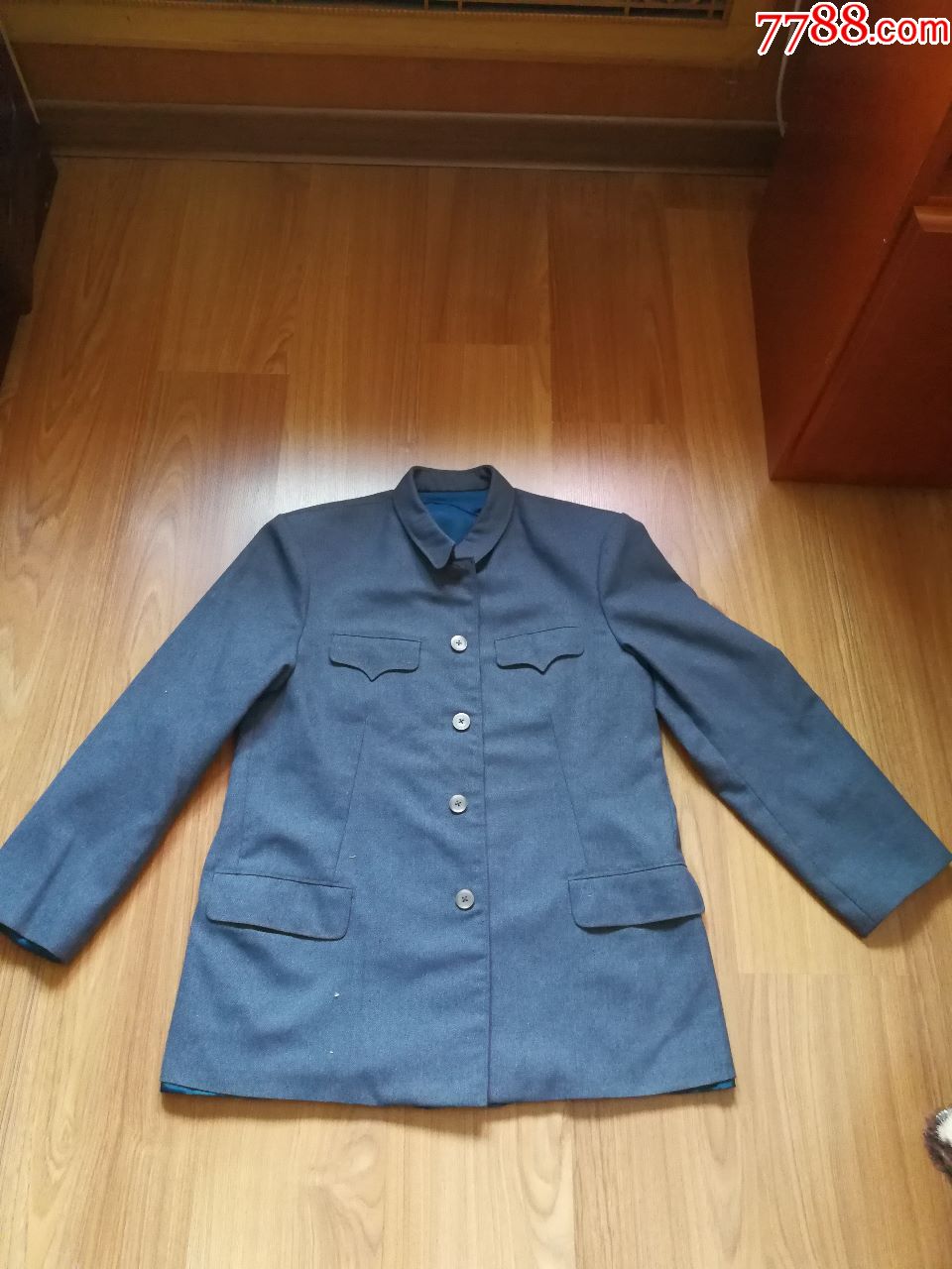 老式中山装一件