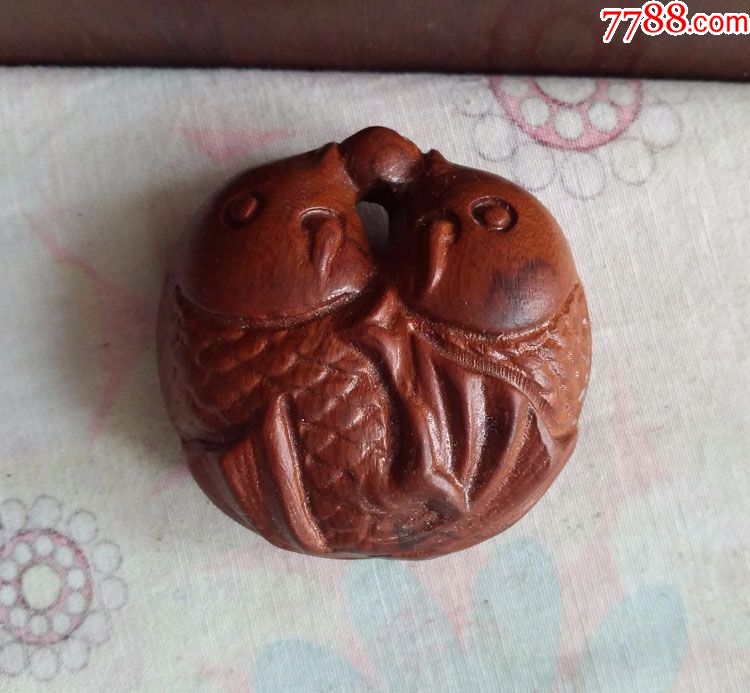 红木雕双鱼合欢挂件