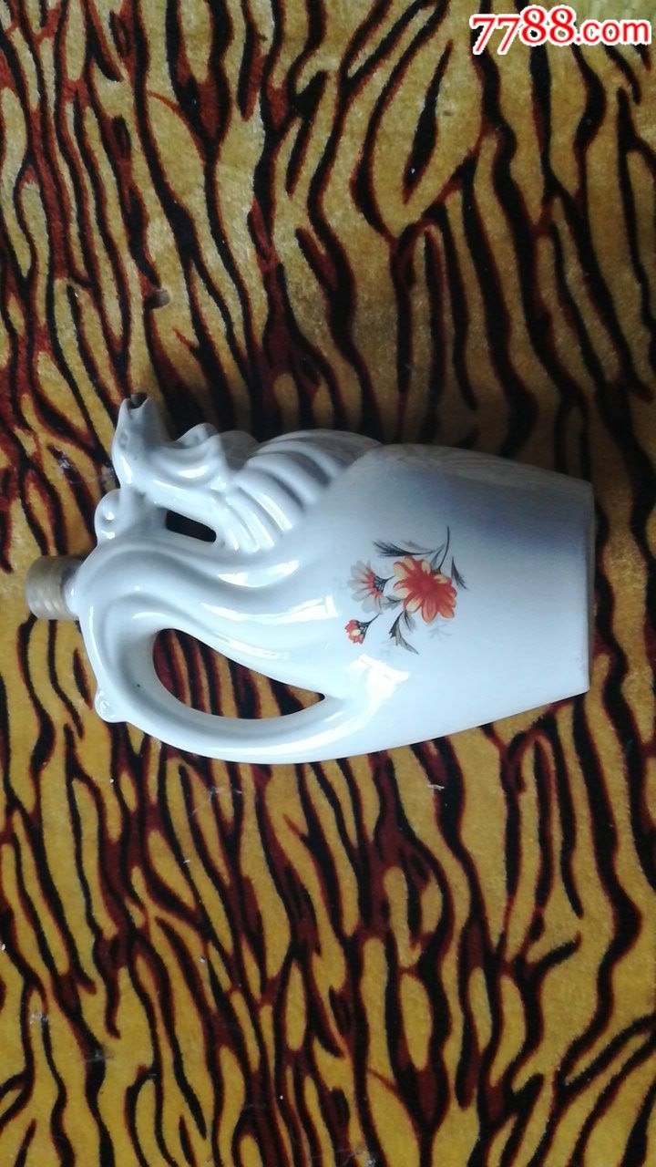 鸟型鸳鸯喜字酒瓶