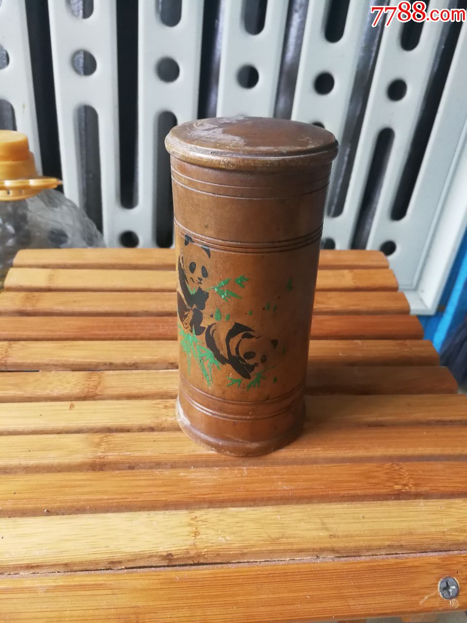 熊猫图案老式茶叶筒