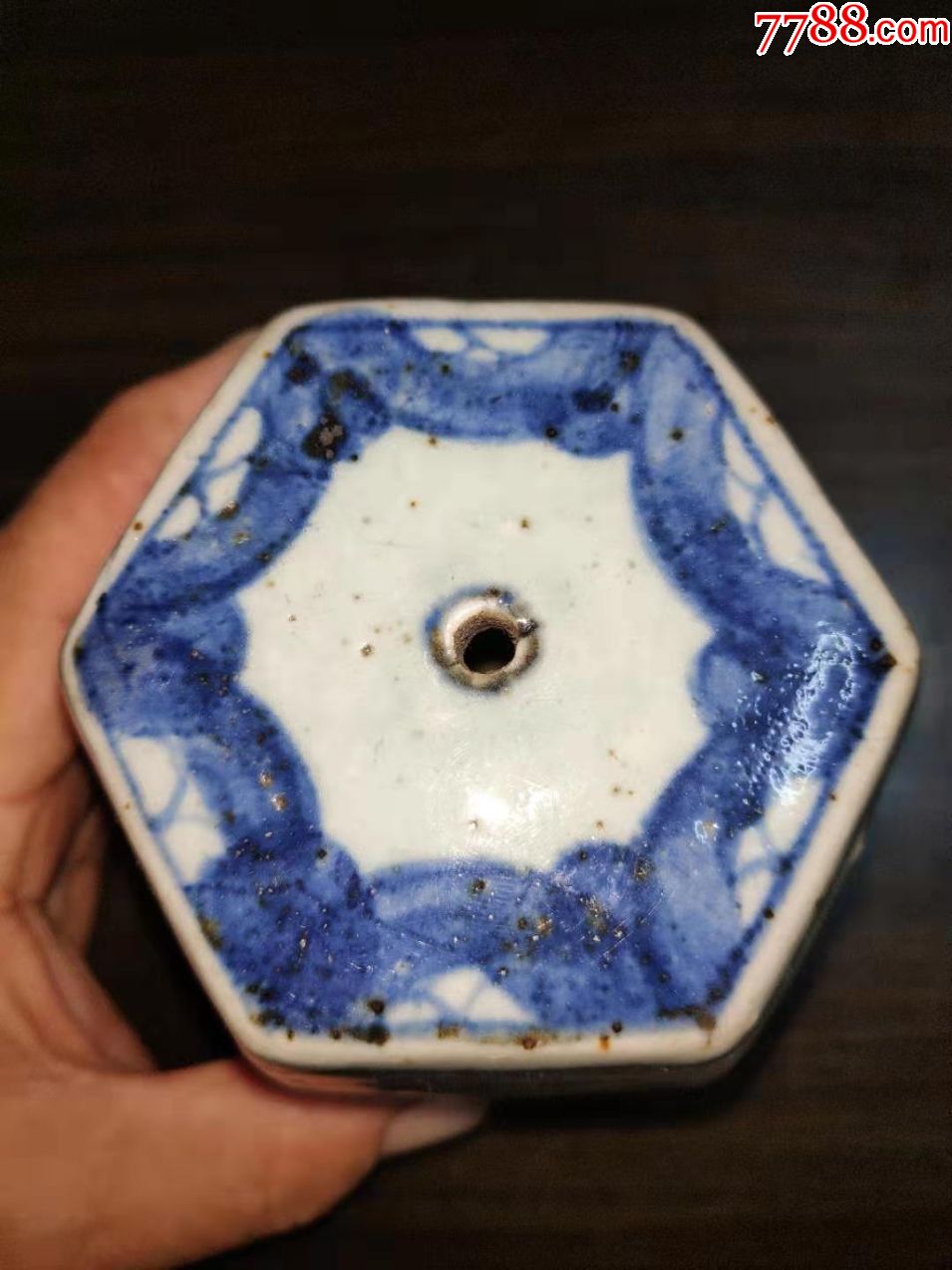 早年青花人物鼓墩香插,高115mm,全品