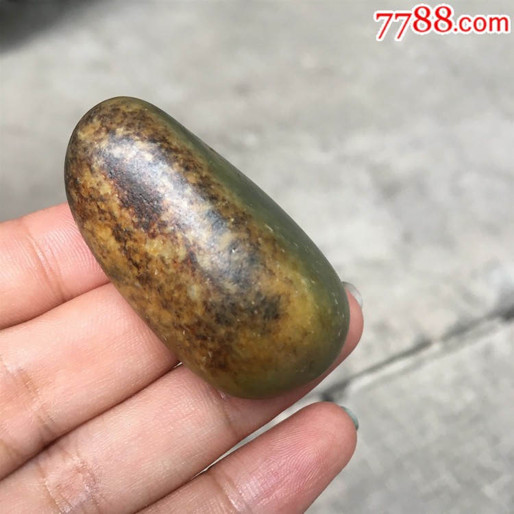 和田玉黄沁俏色黄皮虎皮黑皮水草沁籽料原石