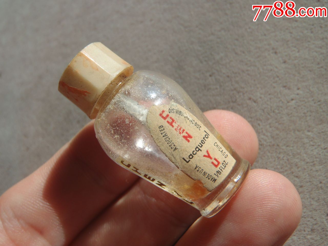 70年代指甲油的瓶子图图片