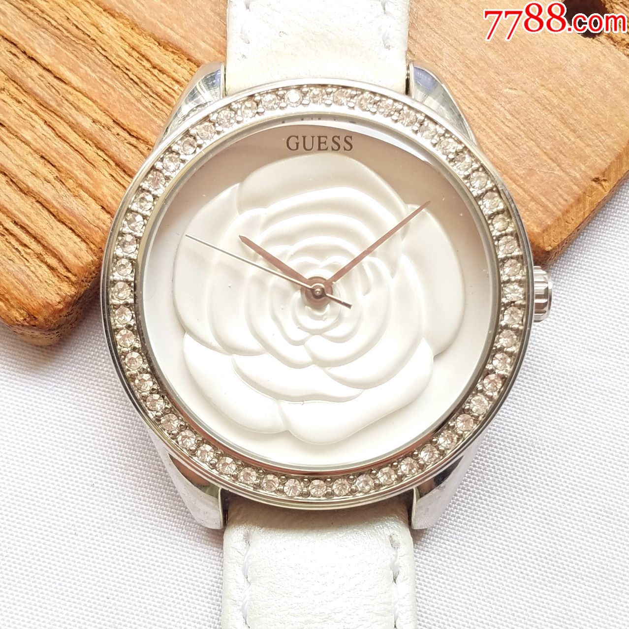美国著名时装品牌:guess-盖尔斯-石英女表_手表/腕表_第1张
