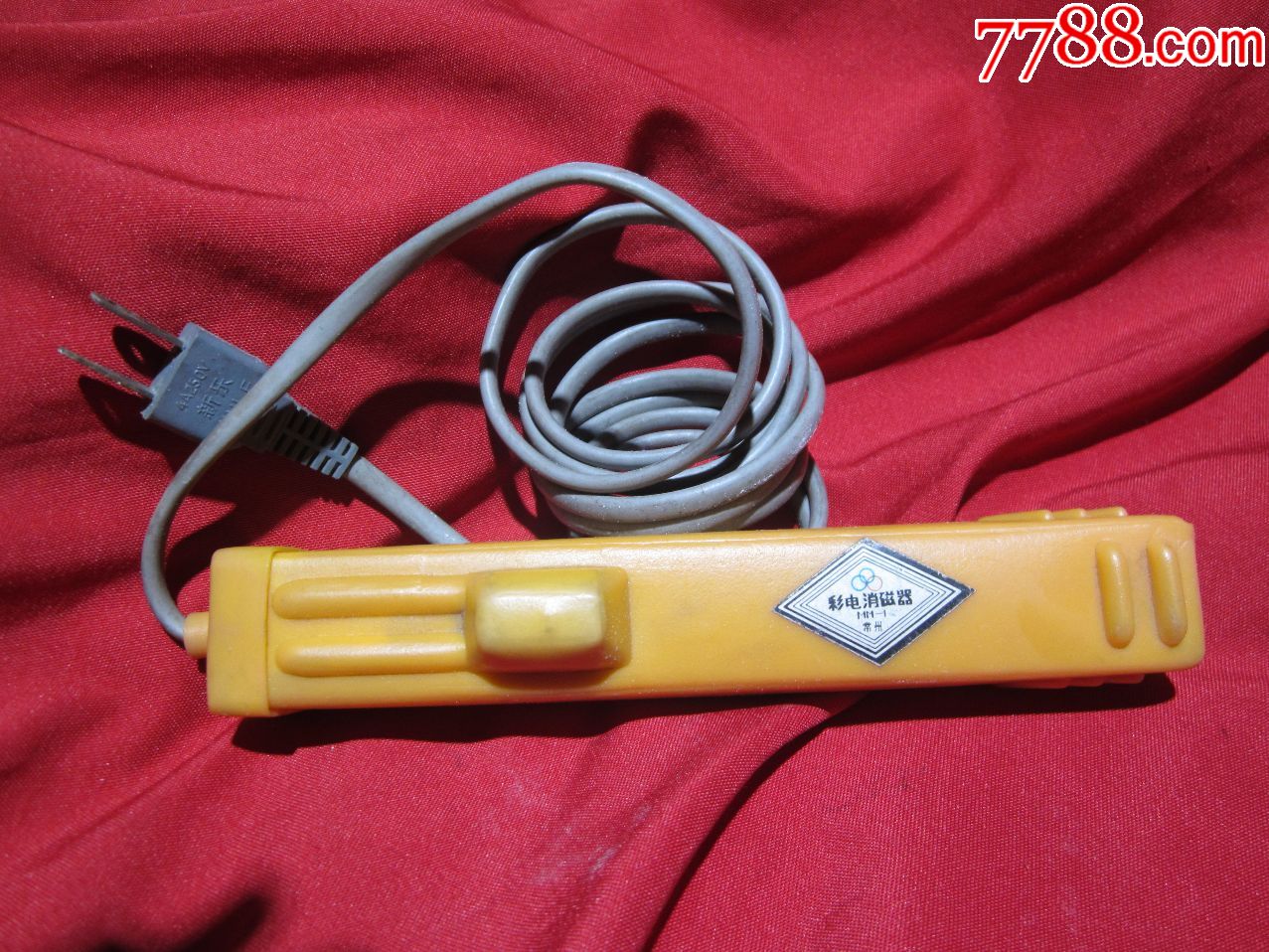 滚动鼠标滚轴,图片即可轻松放大,缩小更多"电视机"商品>>>>商店【怀旧