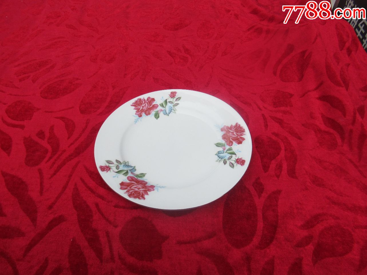 七八十年代底款中英文中国景德镇细白瓷大花卉装饰外销大盘
