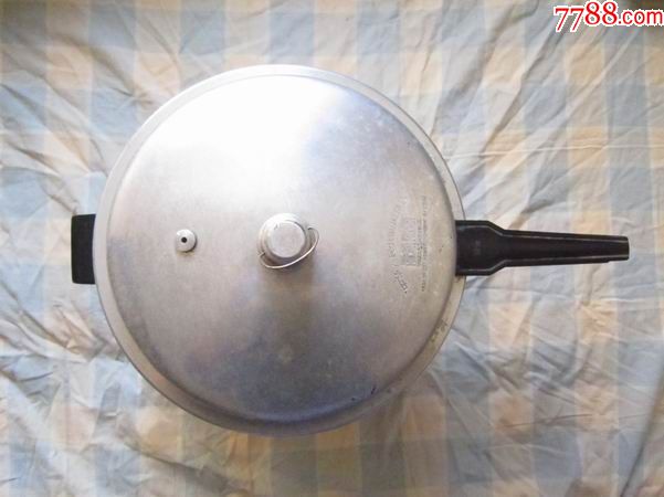 1980年6月生产的双喜牌高压锅