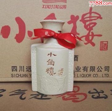 2009年45度100ml小角楼酒