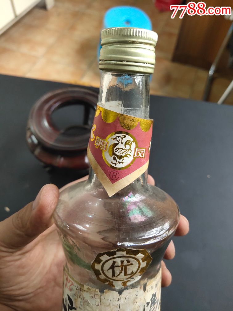 鸭凤窖酒图片