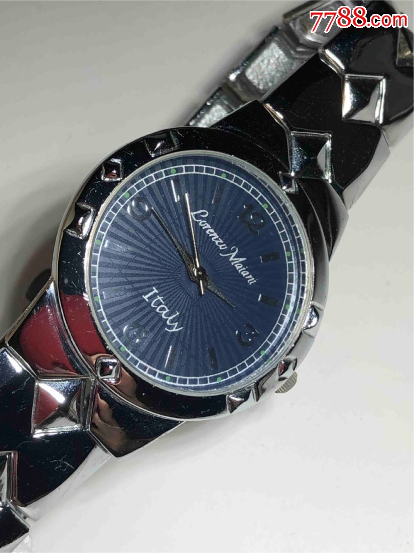 意大利品牌lorenzumatani石英男表蓝宝石镜面表盘32mm厚8mm表带-手表
