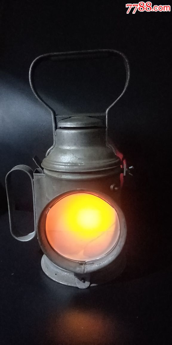 老式铁路信号灯李玉和提灯民俗火车司机扳道工铁皮煤油灯信号灯铁道