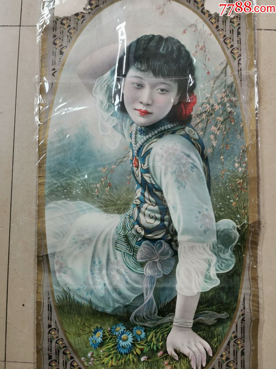 保真民国(美女广告画)驻华英美烟公司印,胡伯翔作,尺寸74x39cm,年画