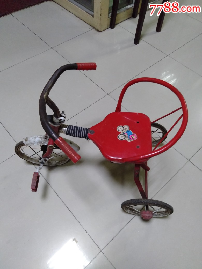 经典怀旧儿童三轮车